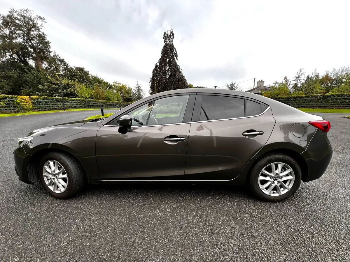 2016 Mazda3 Exec SE Nct Aug 2027 Immaculate - Image 5