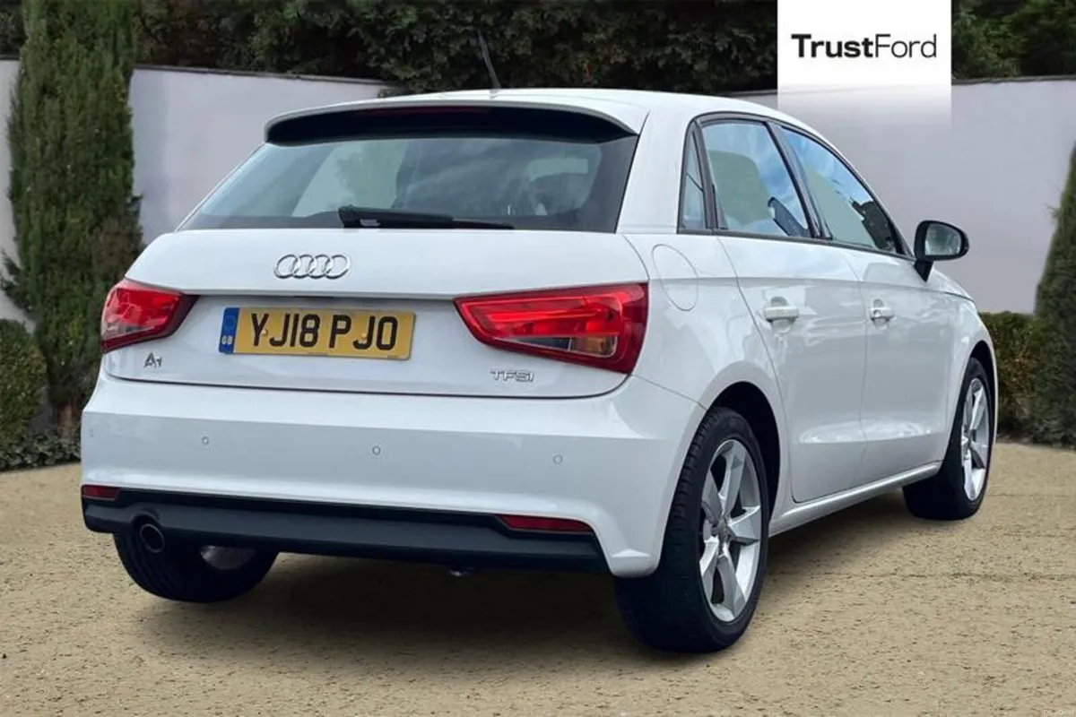 Audi A1 1.0 TFSI Sport Nav 5dr - Image 4