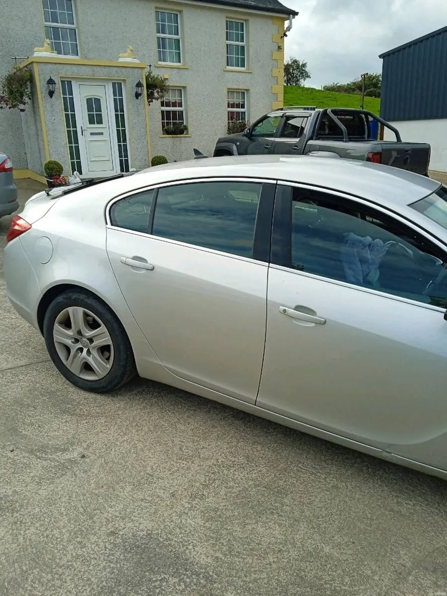 Car - Image 3