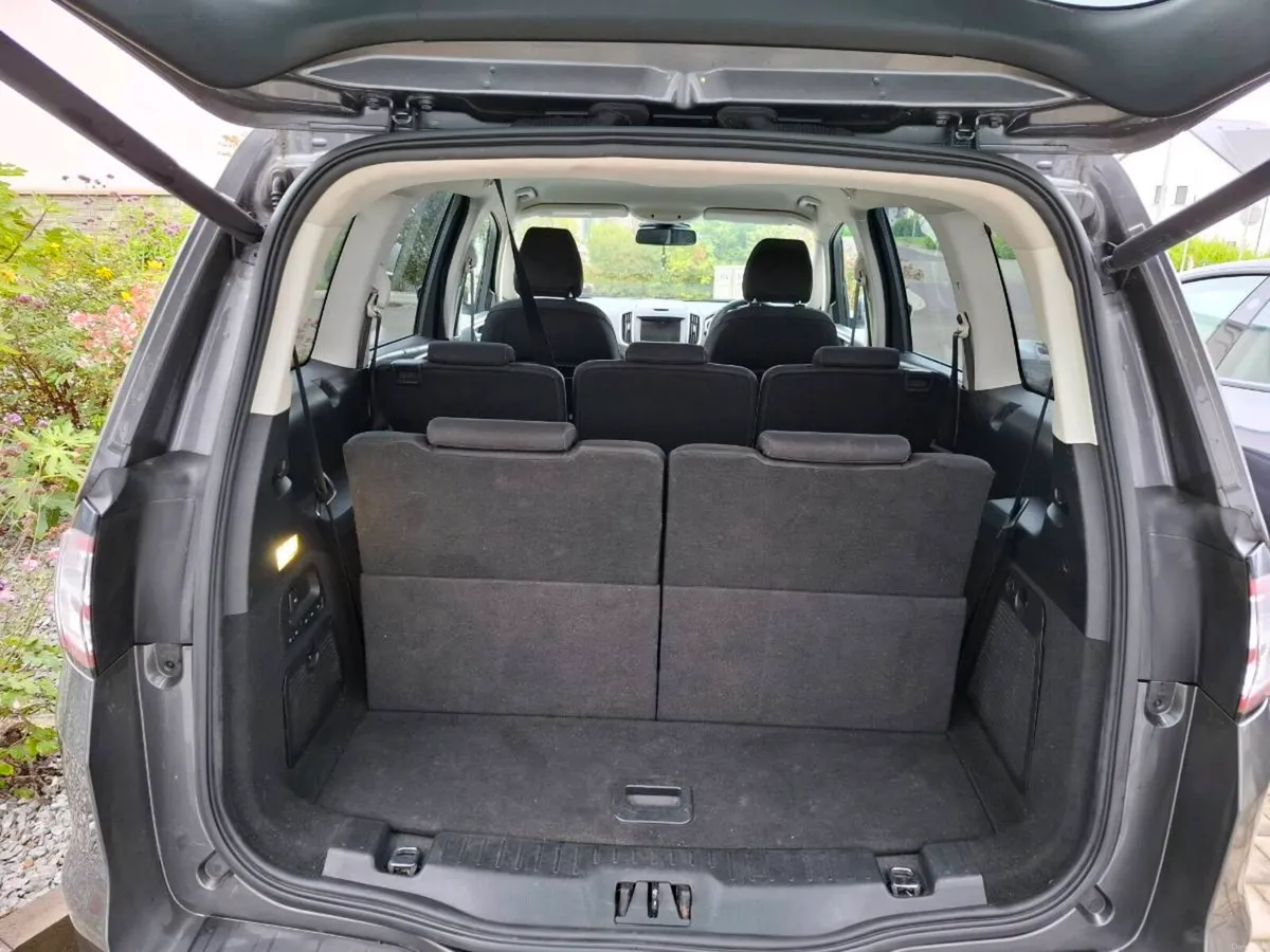 Ford Galaxy - Image 5