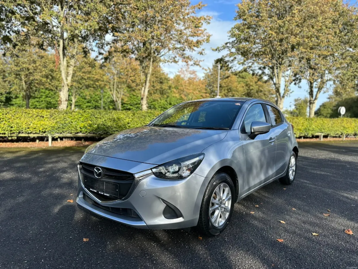 Mazda Demio 1.3 petrol auto 4d - Image 2