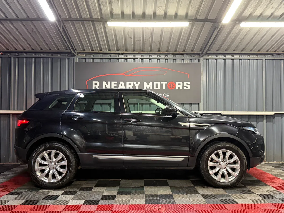 2018 Land Rover Range Rover Evoque Diesel Manual - Image 4