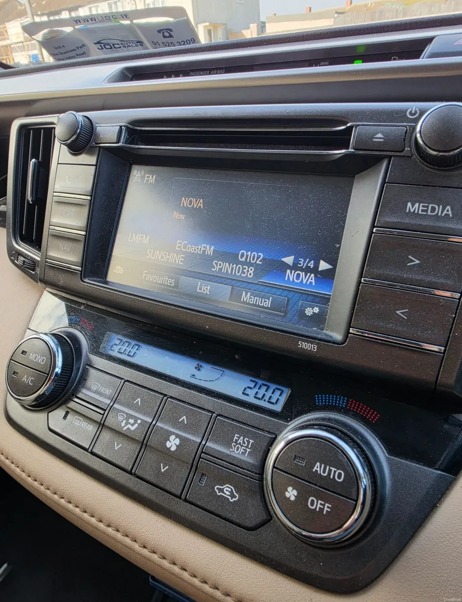 Toyota RAV4 2015 - Image 5