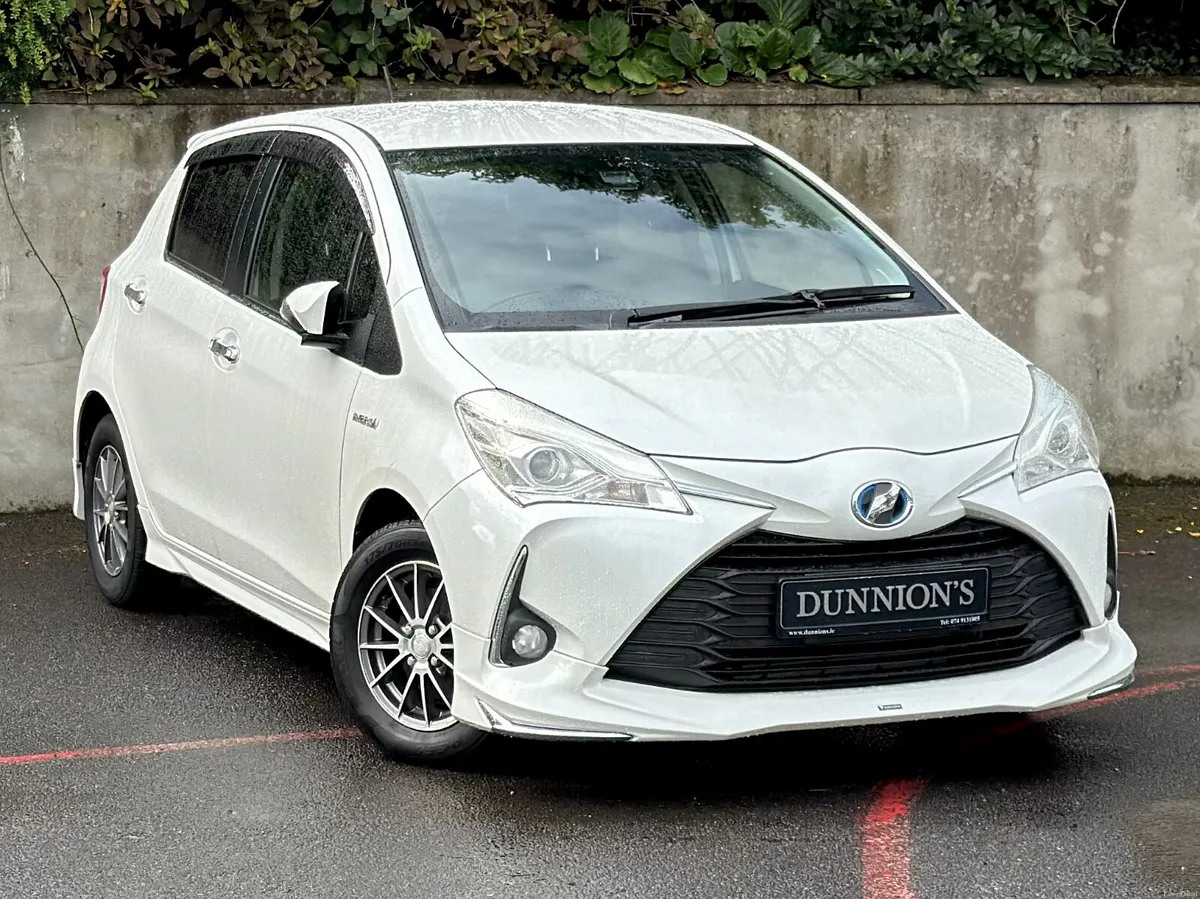 Toyota Yaris 2017 1.5VVTI MODELLISTA Hybrid - Image 1