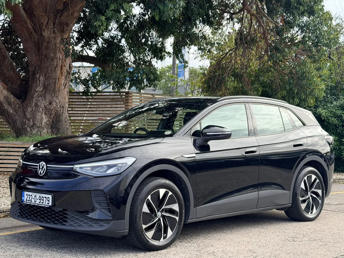 2023 Volkswagen ID.4..52 KWH BATTERY..LOW MILES - Image 2