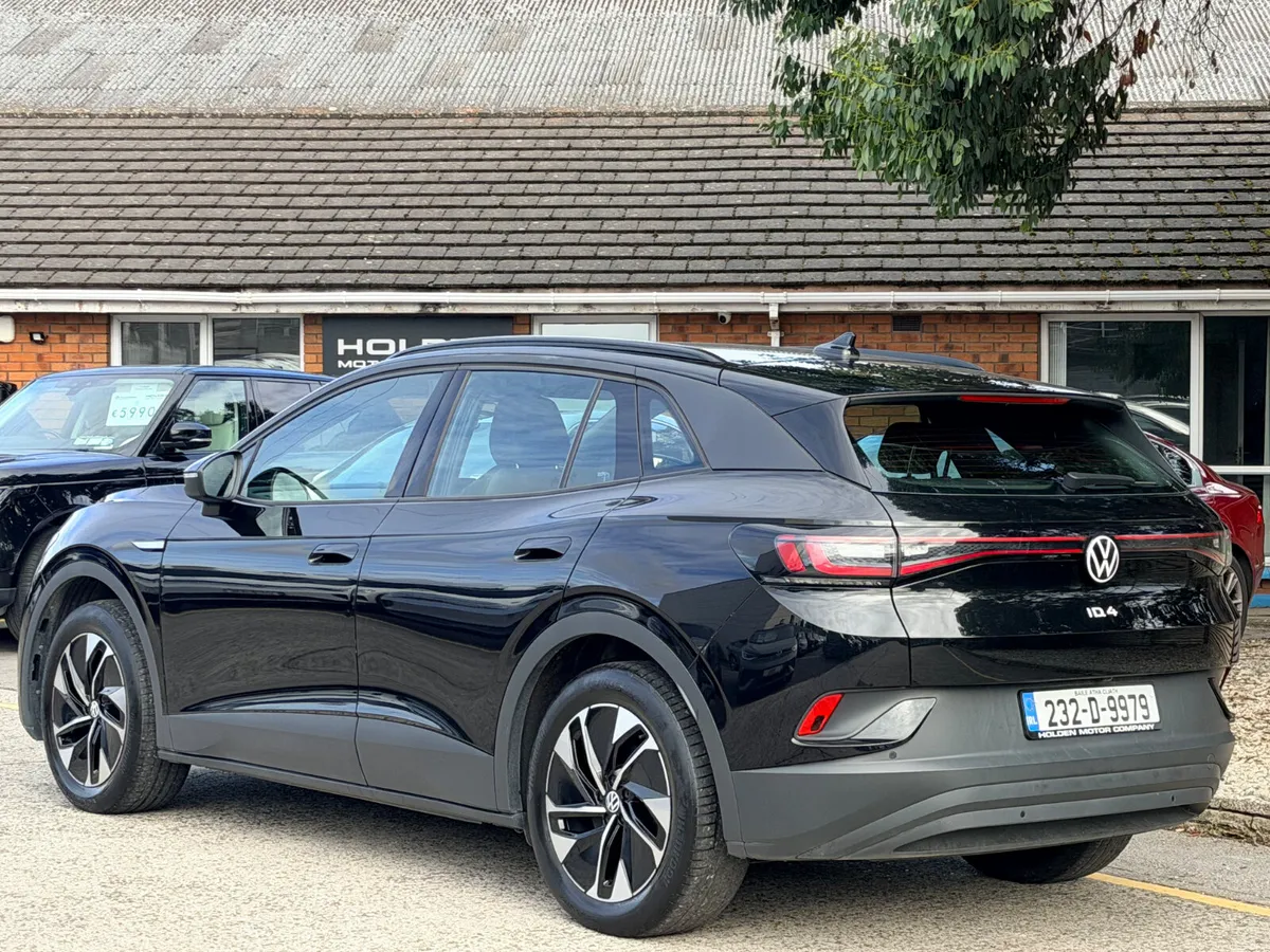 2023 Volkswagen ID.4..52 KWH BATTERY..LOW MILES - Image 4