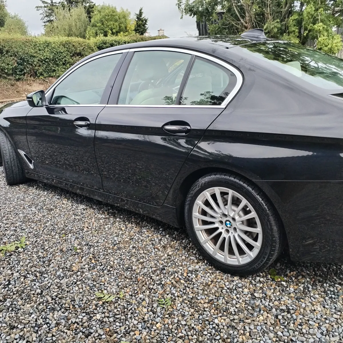 BMW 5-Series 2018 - Image 4