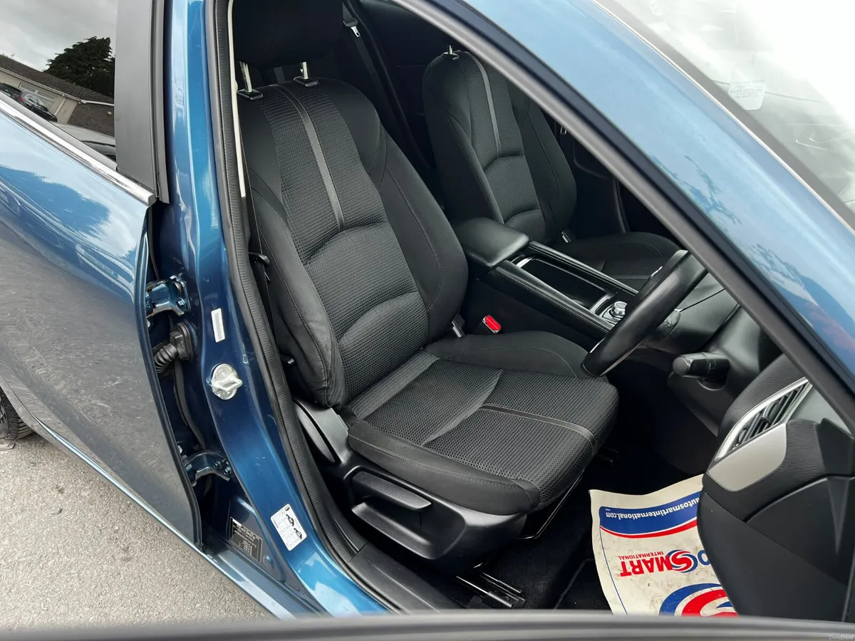 Mazda Mazda3 2018 - Image 6