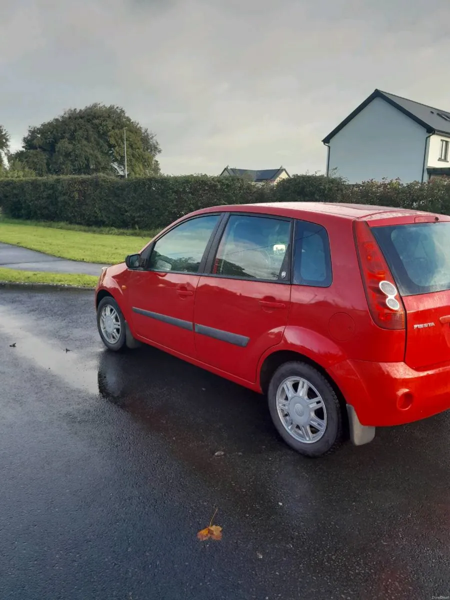 Car - Image 4