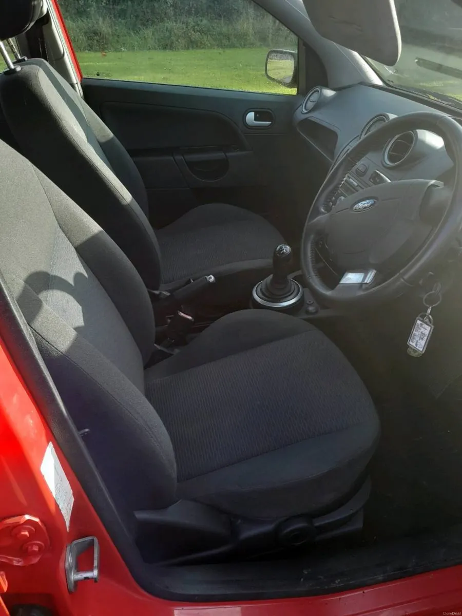 Car - Image 5