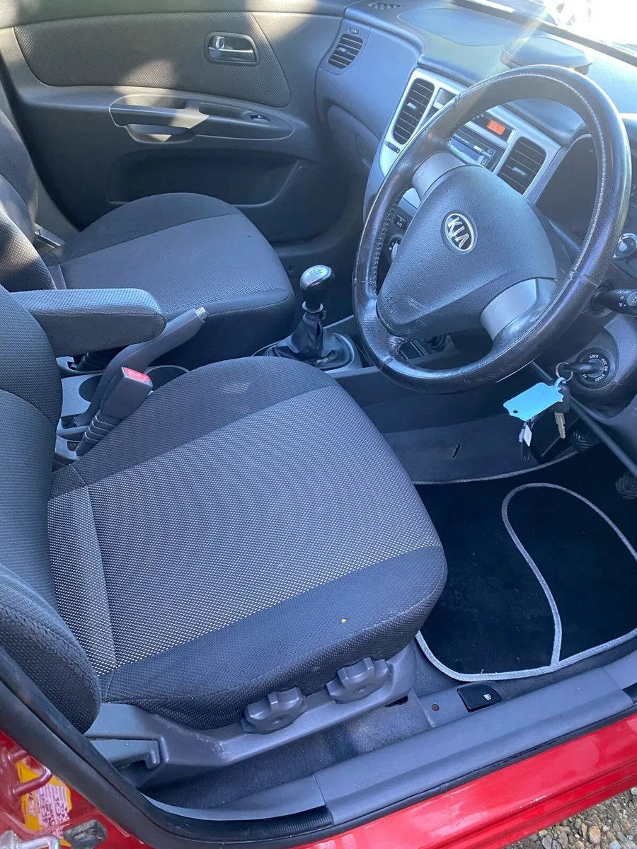 Kia Rio - Image 4