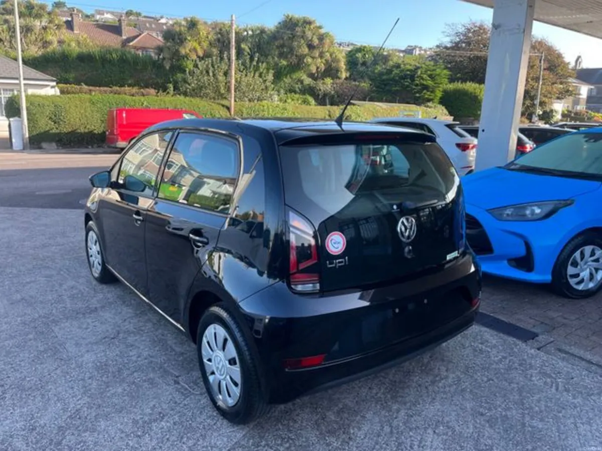 Volkswagen up! 1.0 automatic - Image 4