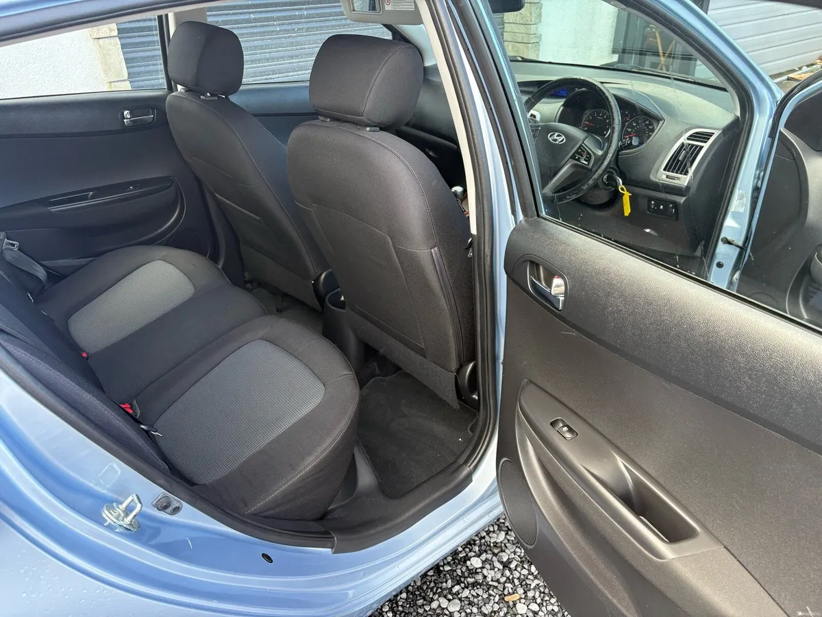 Hyundai i20. 2014. 1.2 petrol - Image 5