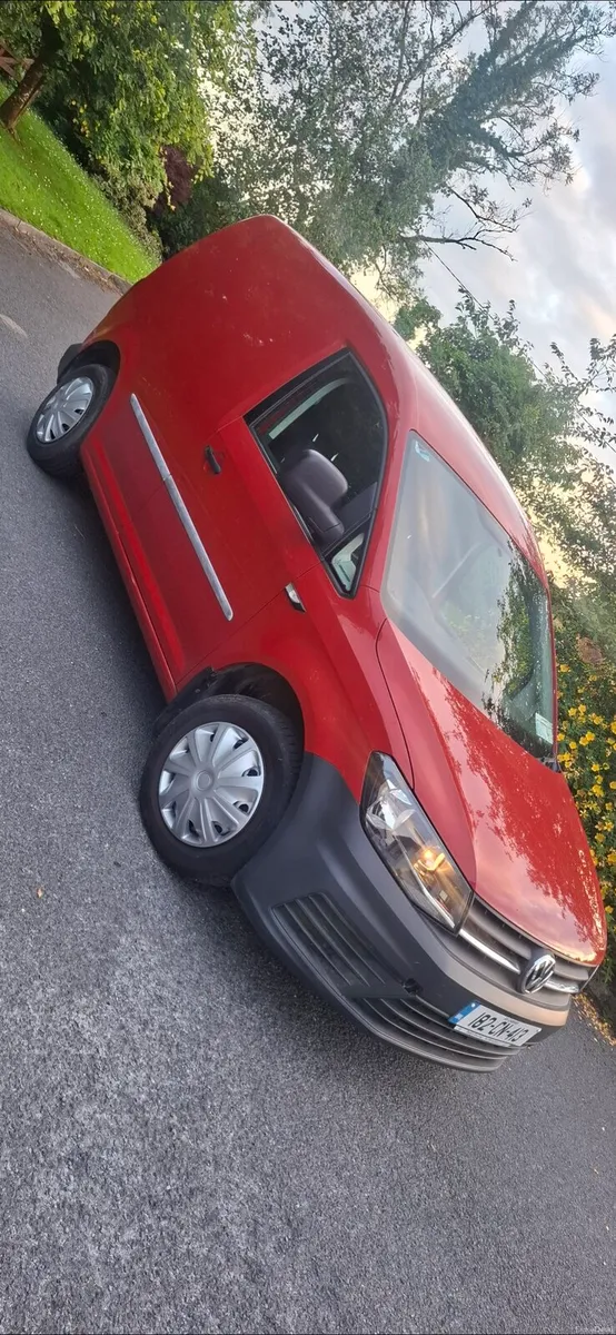182 VW Caddy 2.0TDI - Image 5