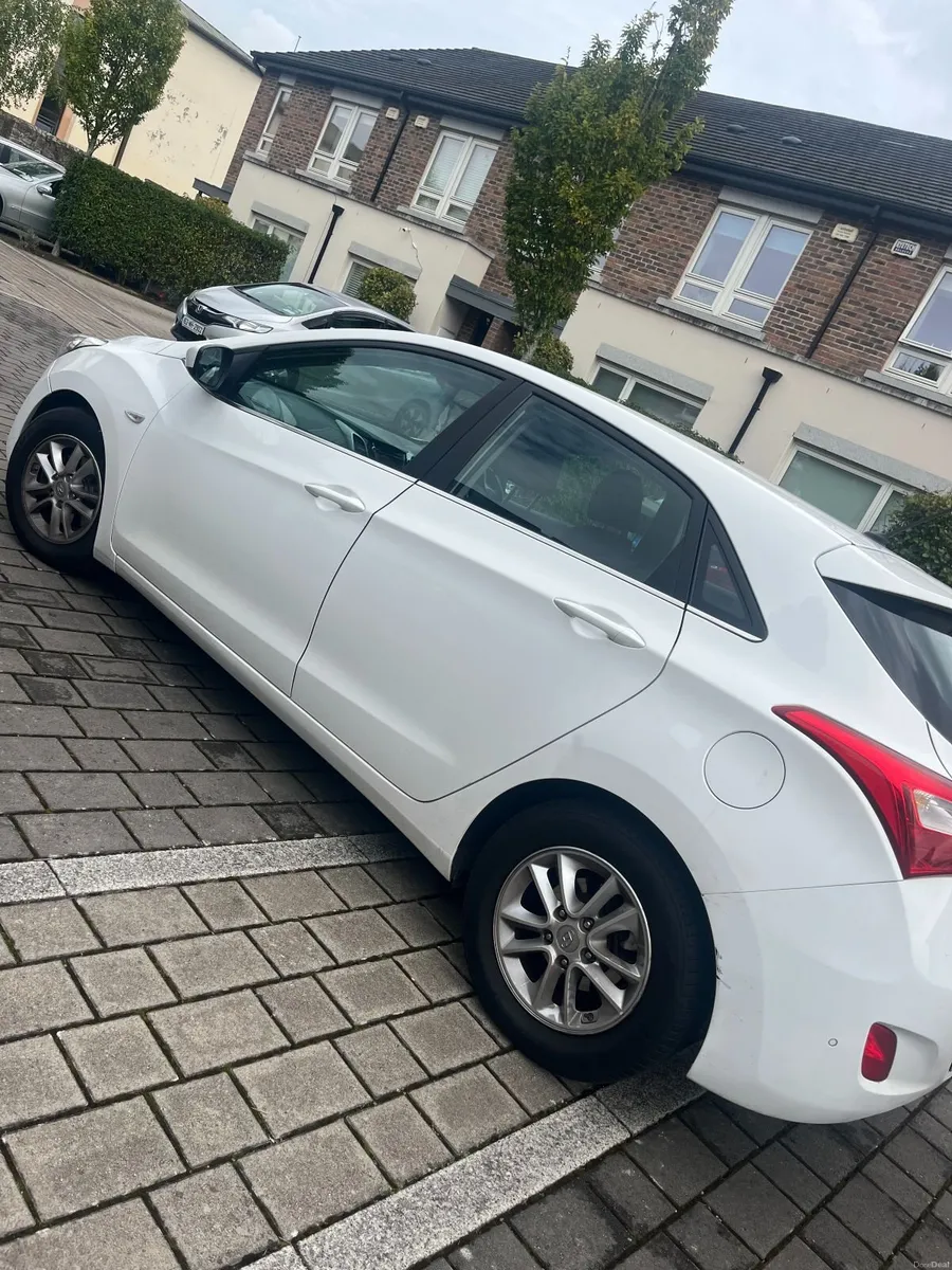 Hyundai i30 2015 - Image 1