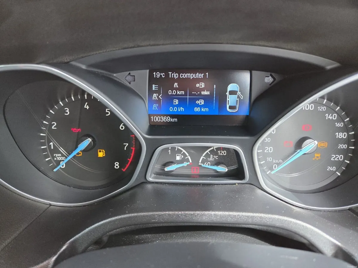 Ford Focus 2018 - Image 6