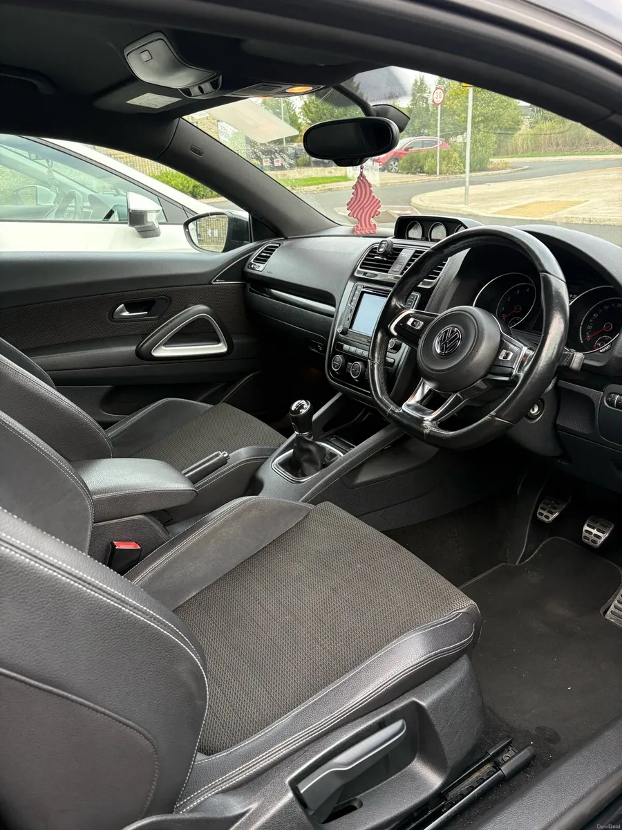 Volkswagen Scirroco TSI 2015 - Image 5