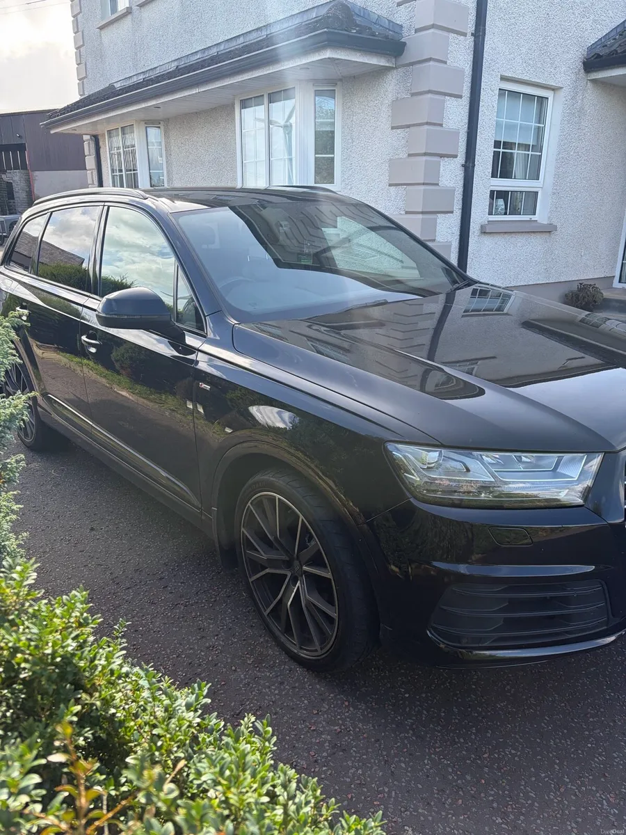 Audi Q7 - Image 3