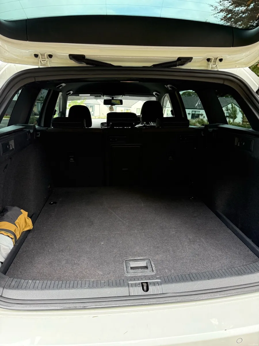 2015 VW Golf Wagon Japanese R-Line 1.4 TSI DSG - Image 6