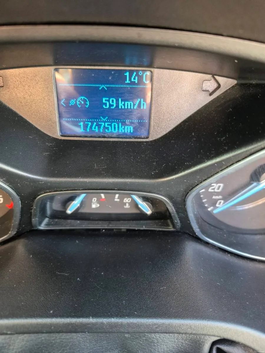 2012 1.6l Ford Focus Titanium NCT 09/27 - Image 5