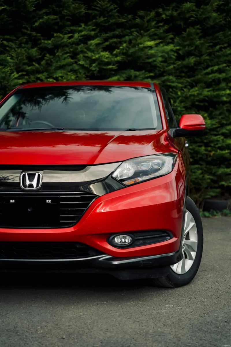 Honda Vezel Hybrid 2018 | Ultra Low Mileage - Image 6