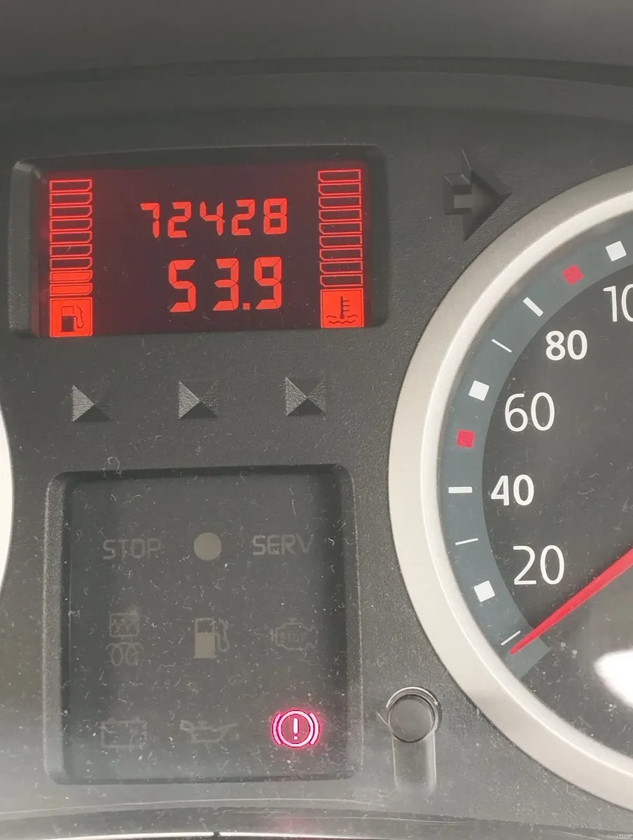 Renault Clio 2 2005  1.2 16vlV DYNAMIQ - Image 1