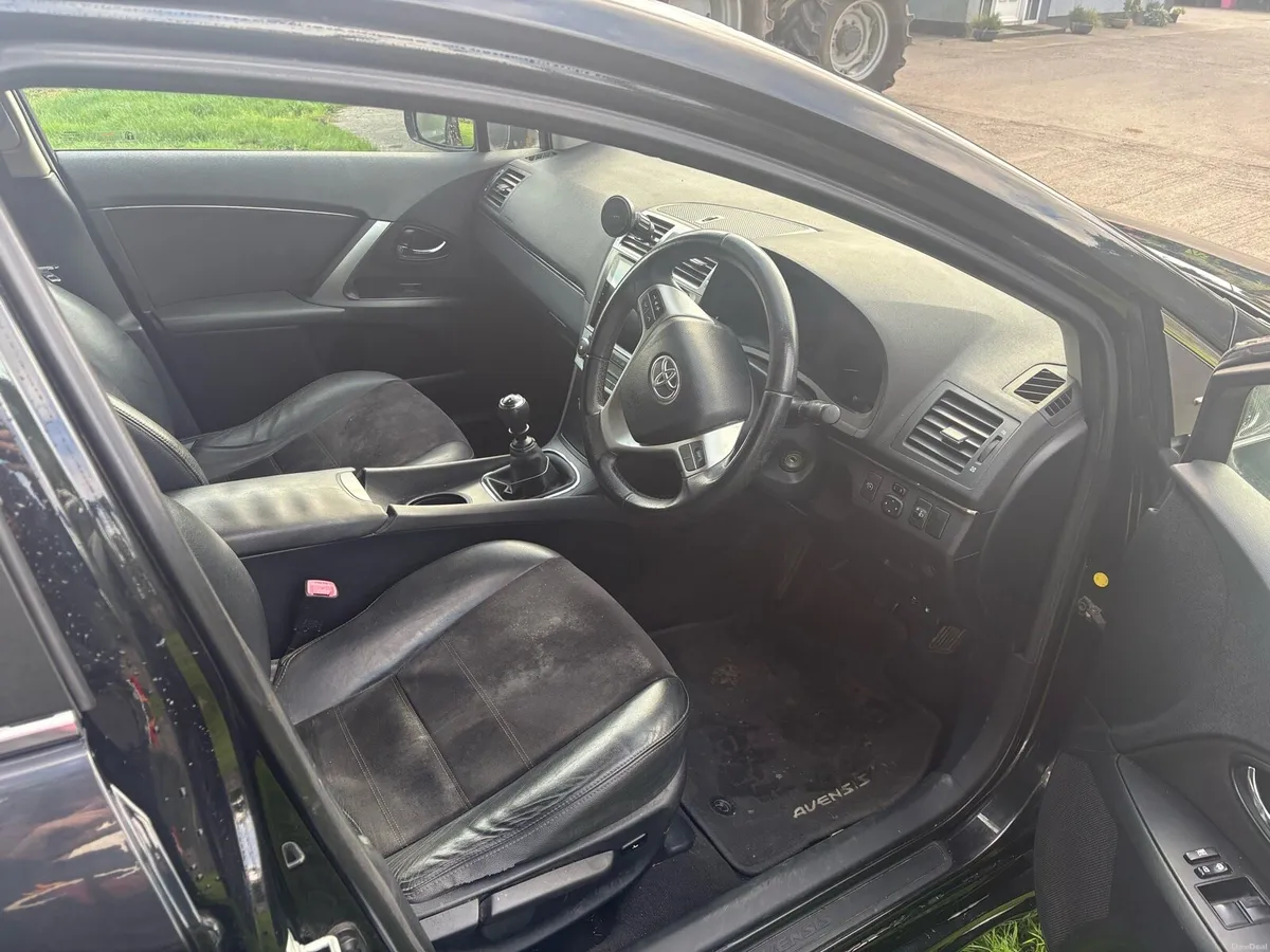 Toyota Avensis - Image 6