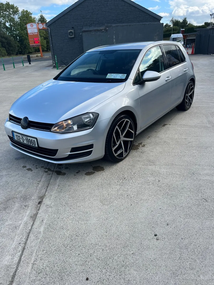 Volkswagen Golf 2013 - Image 1