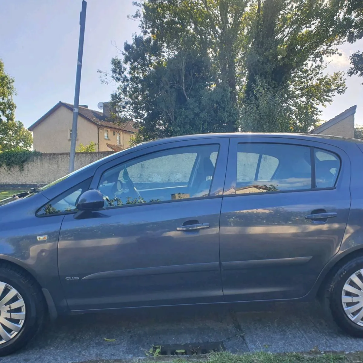 Opel corsa nct 11/1/27 taxed 06/27 - Image 3