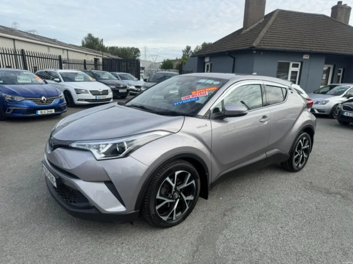 Toyota C-HR 2019 HYBRID SPORT 4DR AUTO - Image 4