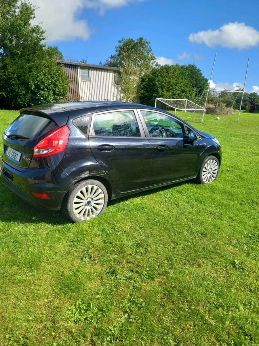 Ford Fiesta Edge 2011 - Image 4