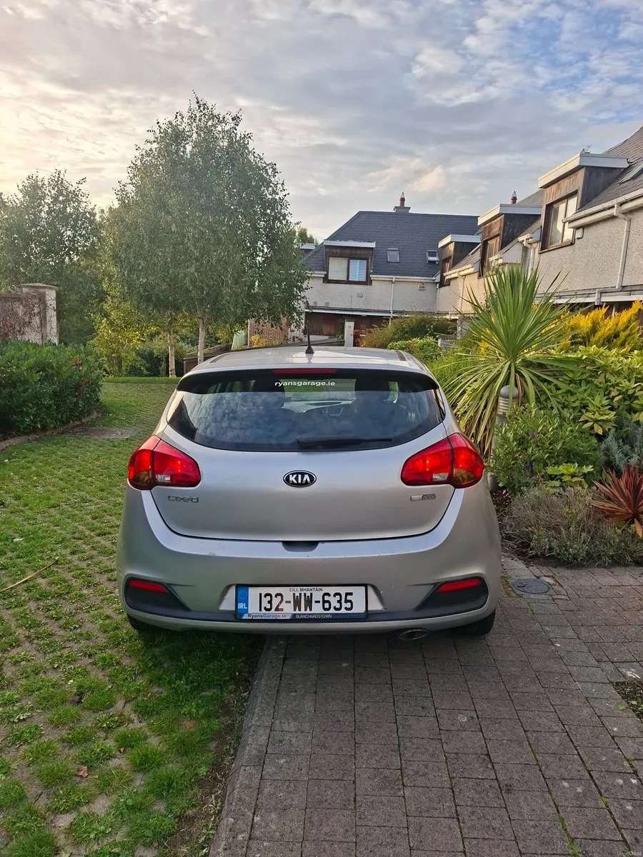 Kia Ceed 2013 - Image 4