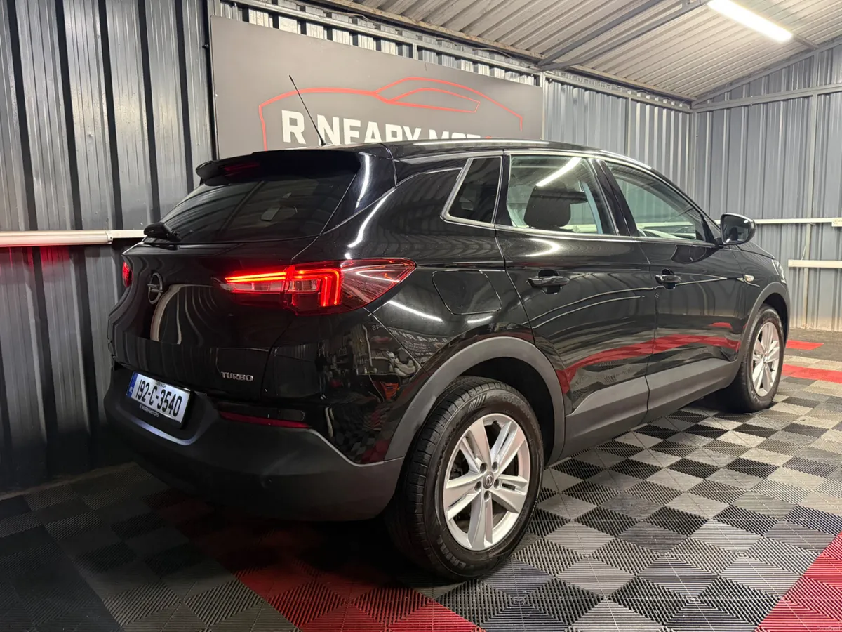 2019 192 Opel Grandland X SC 1.2i 130PS 6 Speed - Image 3
