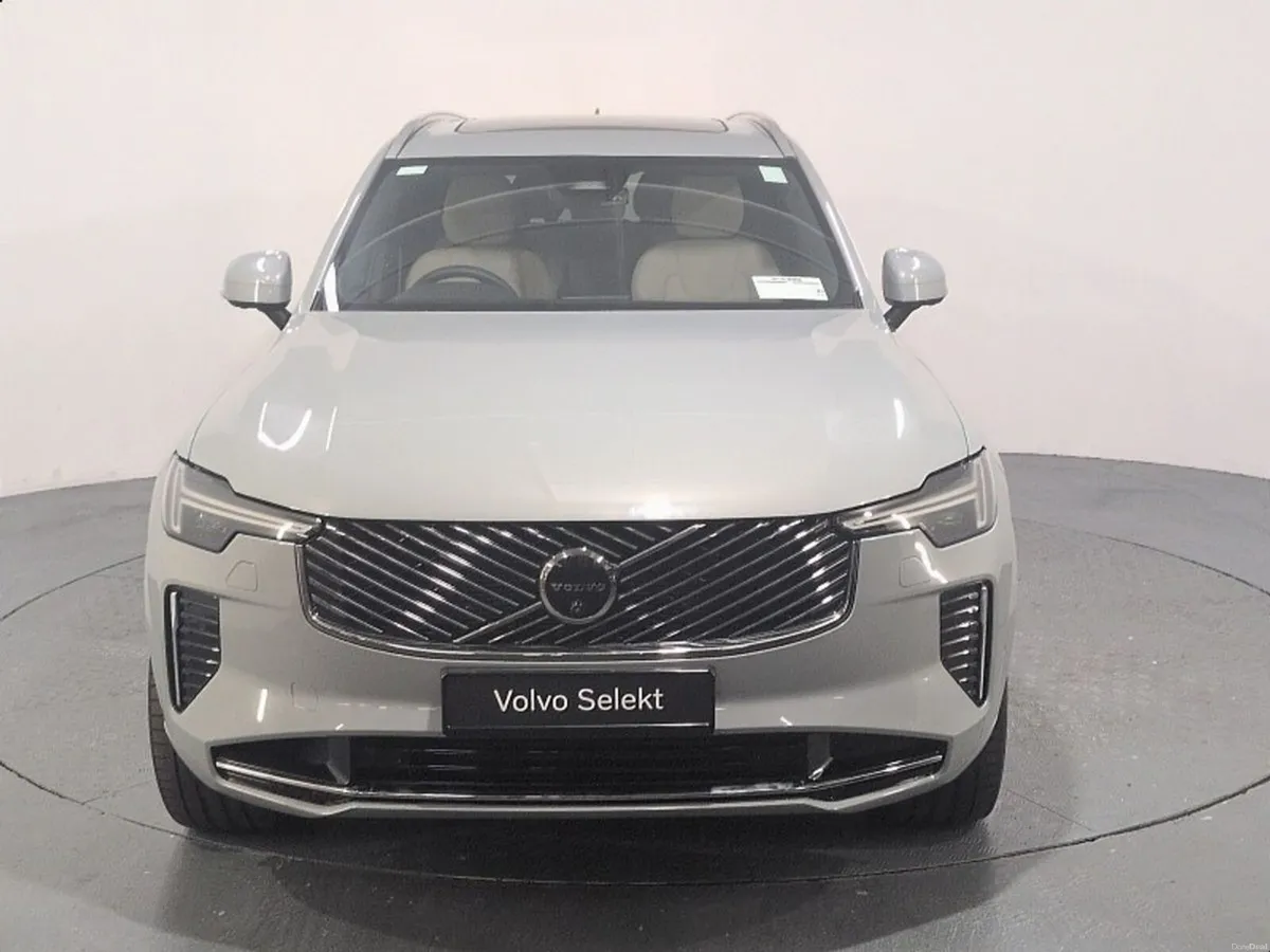 Volvo XC90 T8 PHEV AWD Core - Image 2