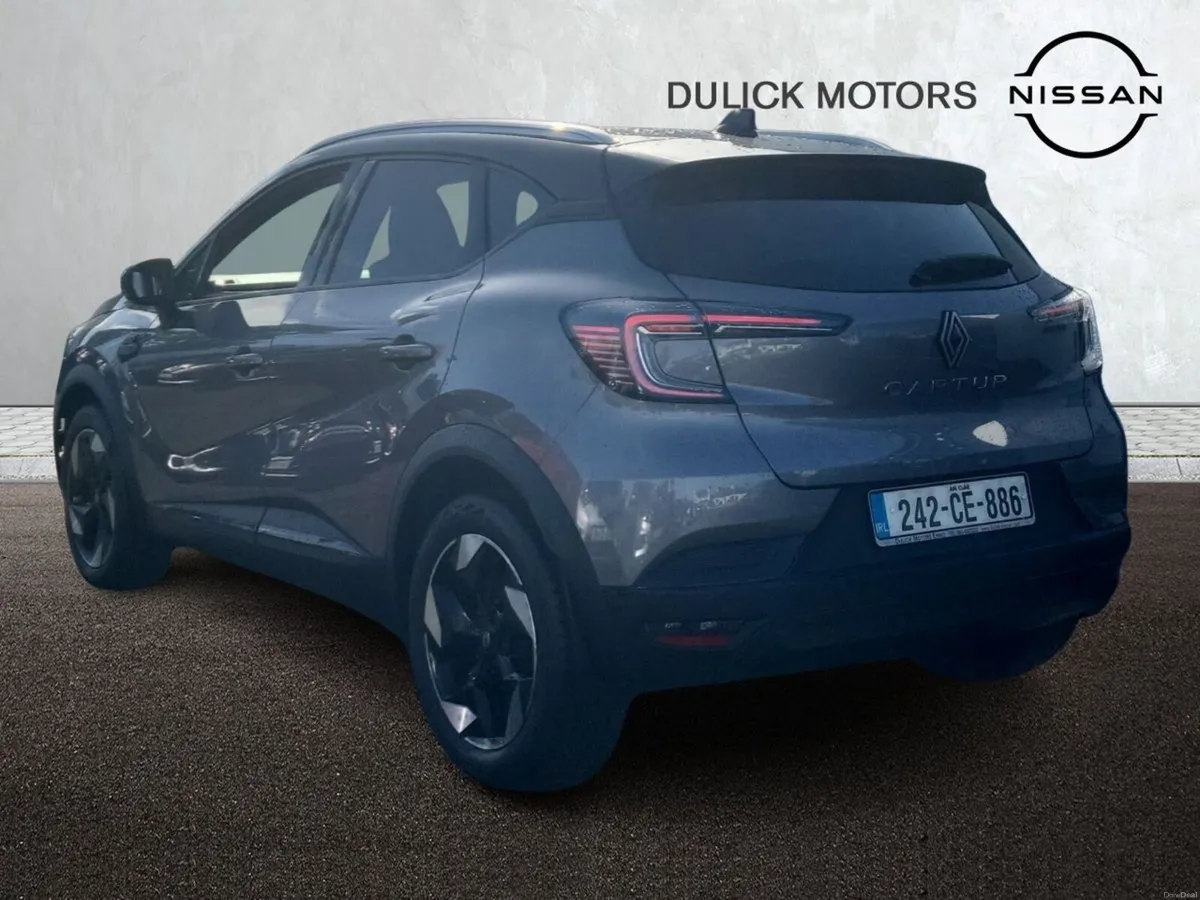 Renault Captur TCe 90 Techno - Image 2