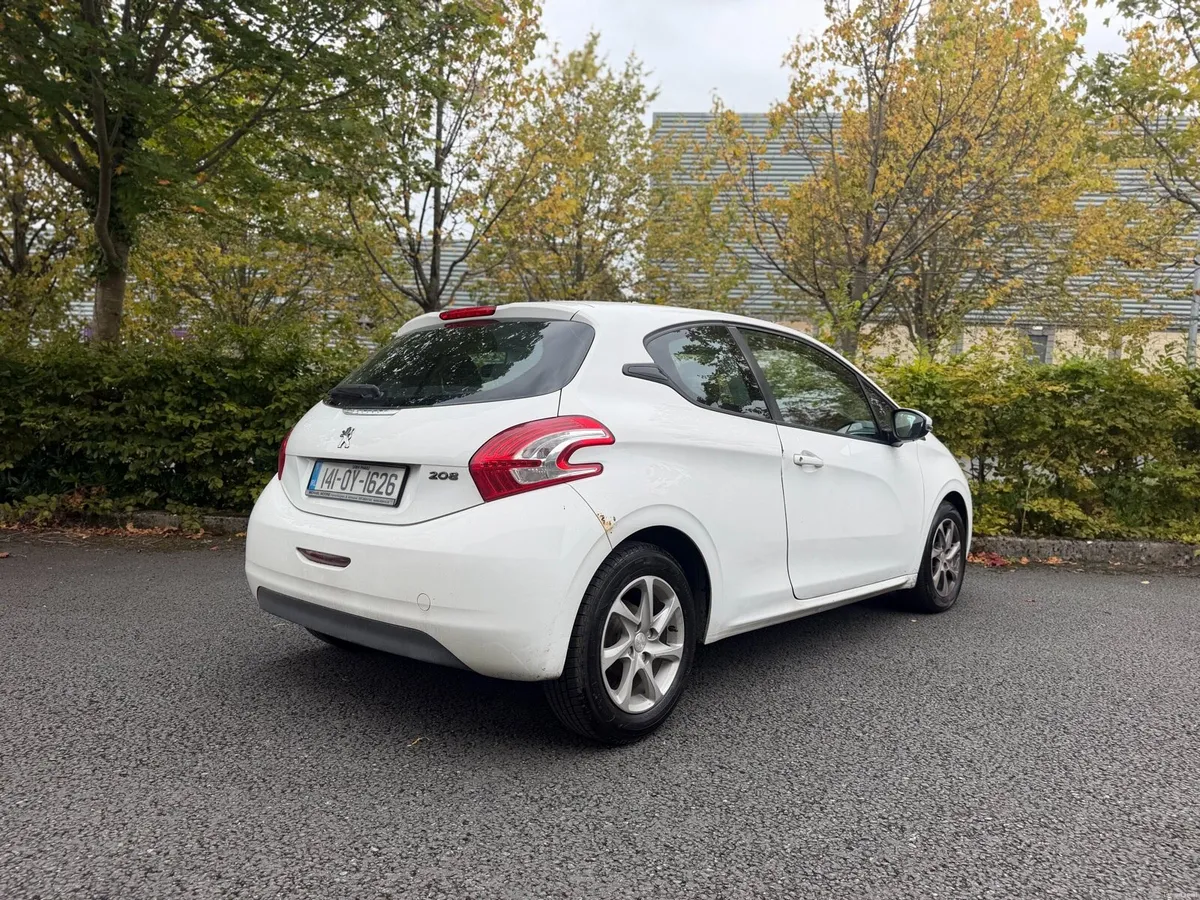 Peugeot 208 1.0 petrol low mileage - Image 3