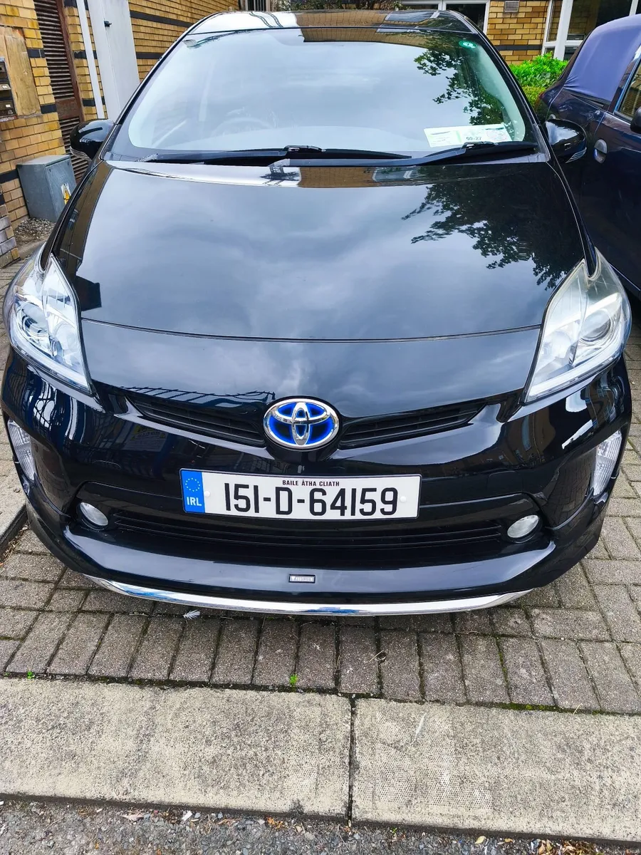 Toyota Prius 2015 Hybrid - Image 1