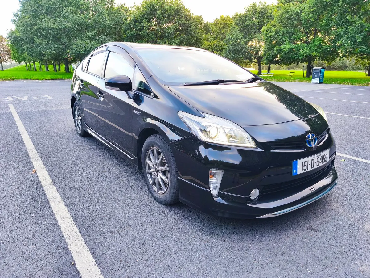 Toyota Prius 2015 Hybrid - Image 4