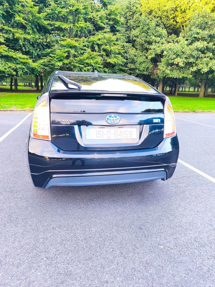 Toyota Prius 2015 Hybrid - Image 5