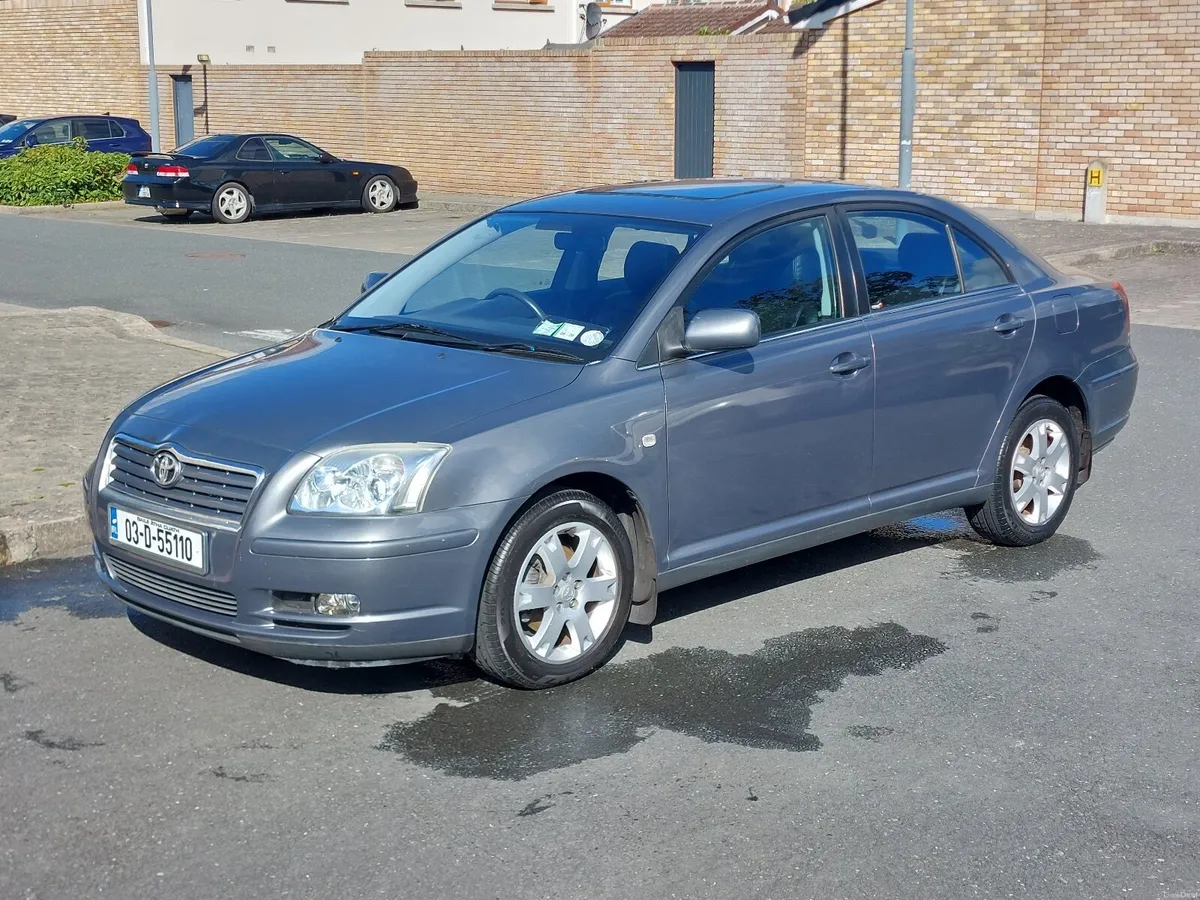 Toyota Avensis 2003 - Image 1