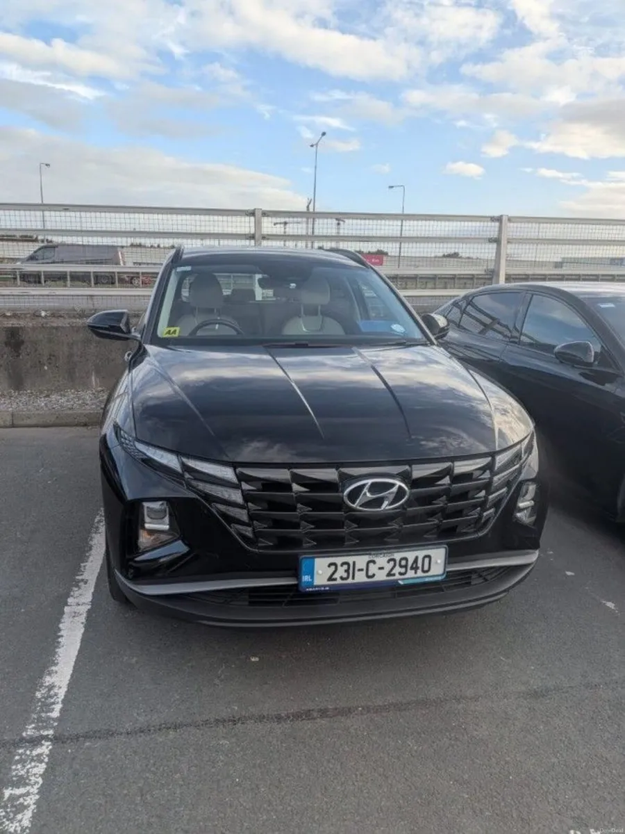 Hyundai Tucson 2WD Executive - Image 1
