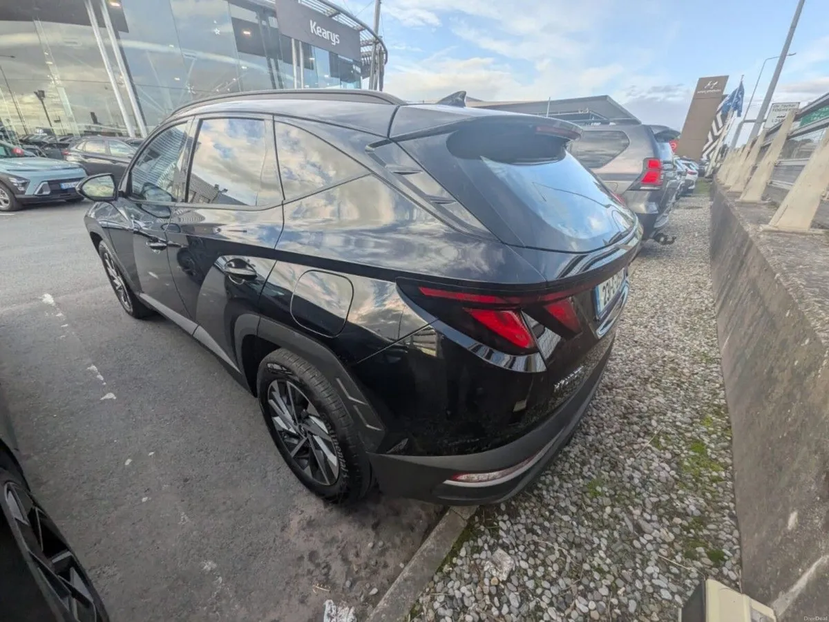Hyundai Tucson 2WD Executive - Image 3