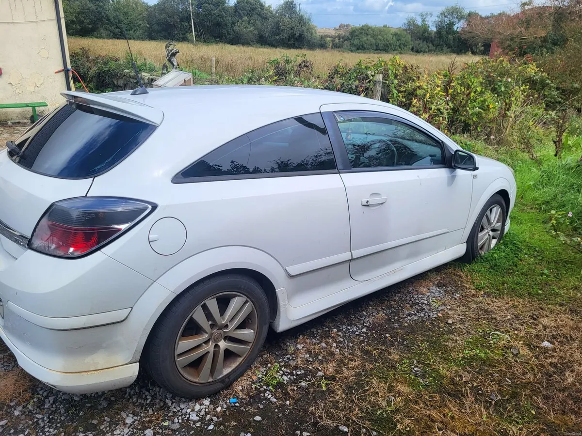 Opel Astra - Image 4