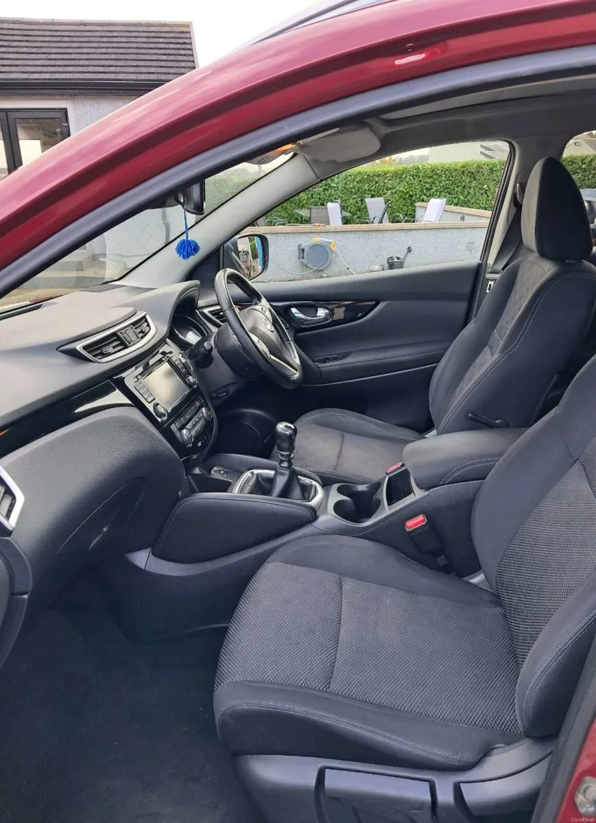 2017 Nissan Qashqai - Image 4