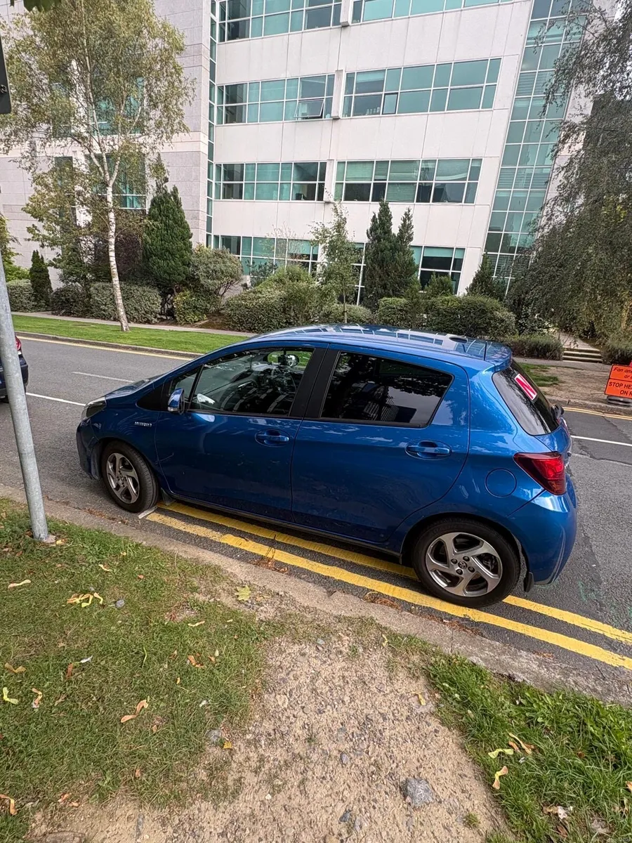 Toyota Yaris 2016 - Image 2