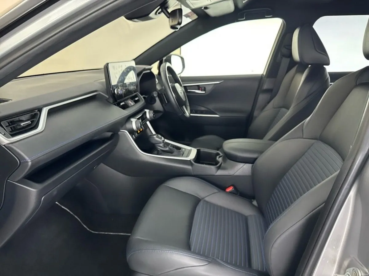 Toyota RAV4 HYBRID SPORT - Image 6