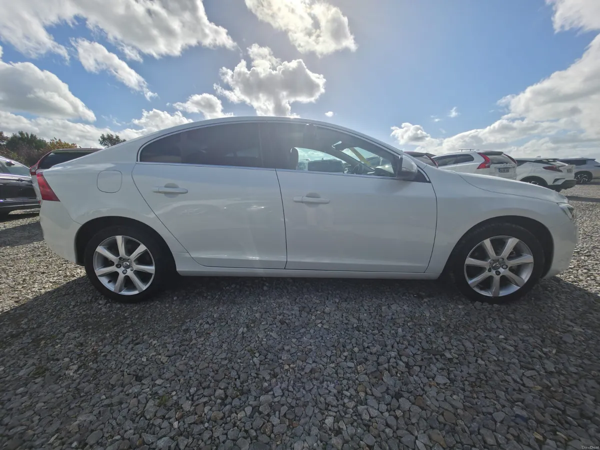 2016 Volvo S60 D4 Automatic - Image 6