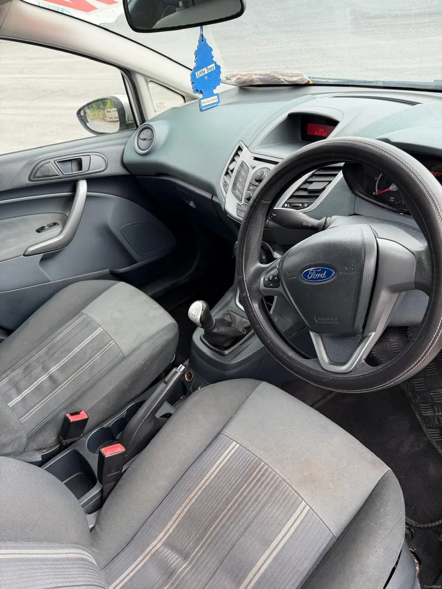 Ford fiesta 2009 - Image 6