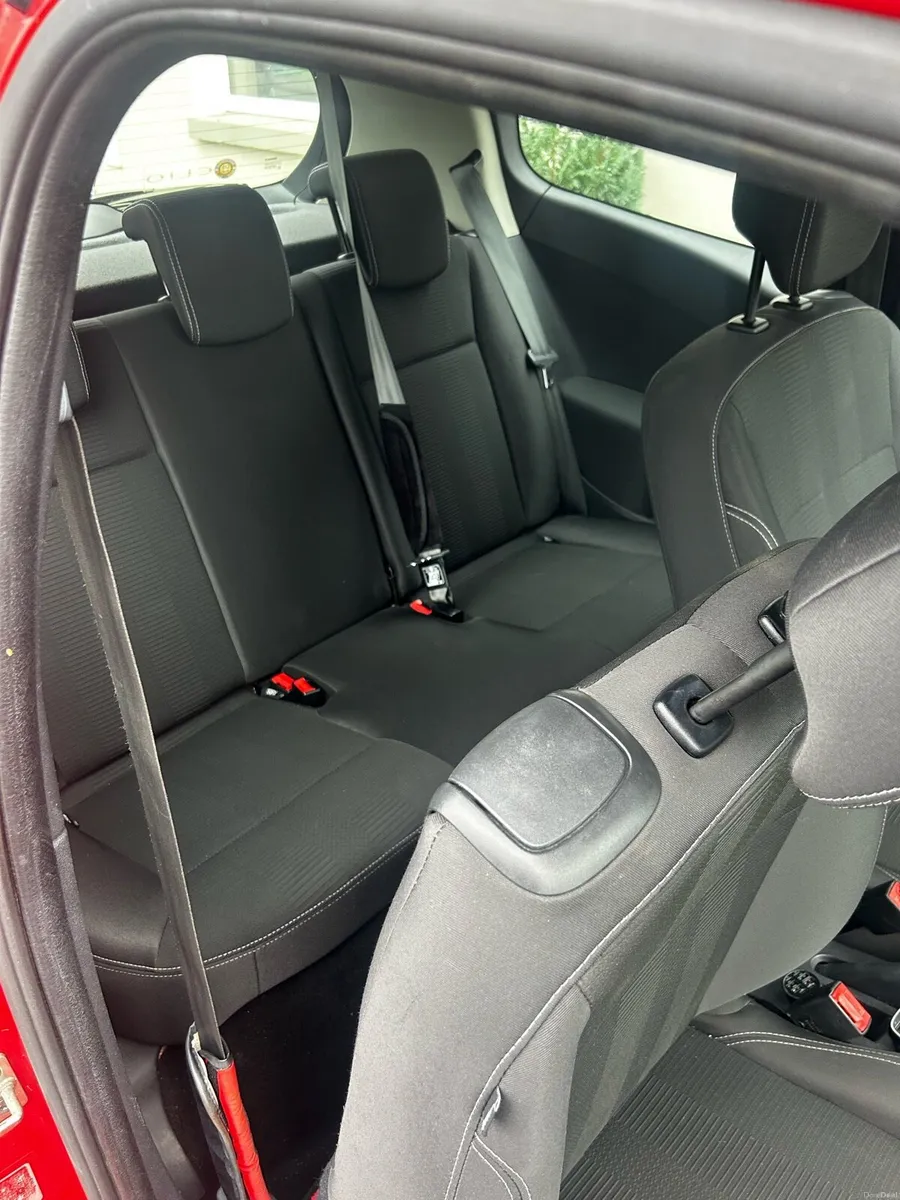 Renault Clio - Image 4