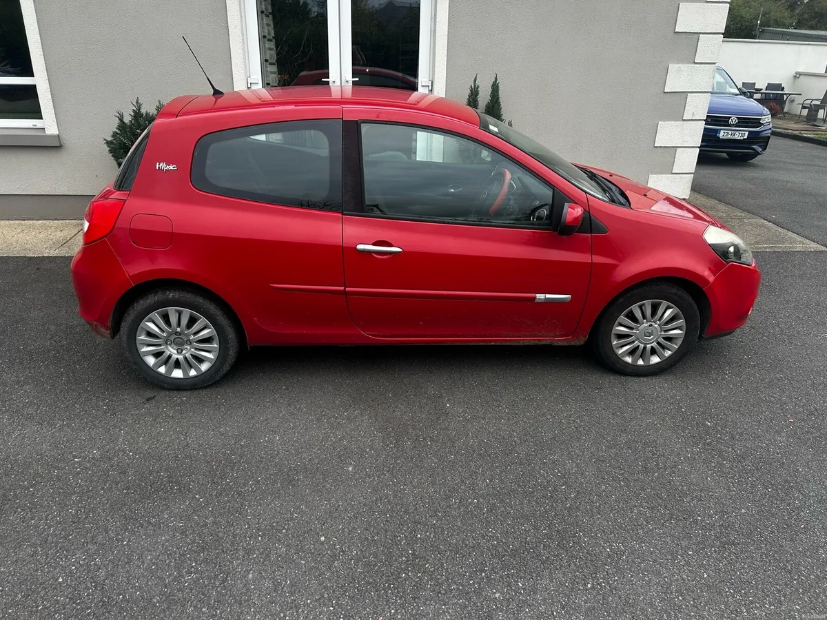 Renault Clio - Image 6